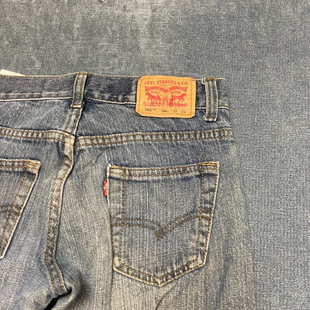 Vintage Levi's 505 Regular Fit Jeans Boys 10 Blue Denim Cotton Straight Trendy
